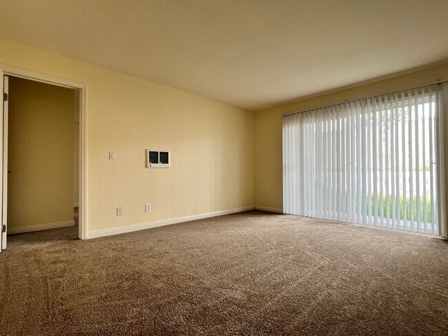 Building Photo - Beautiful Condo For Rent Near in Linda Vista