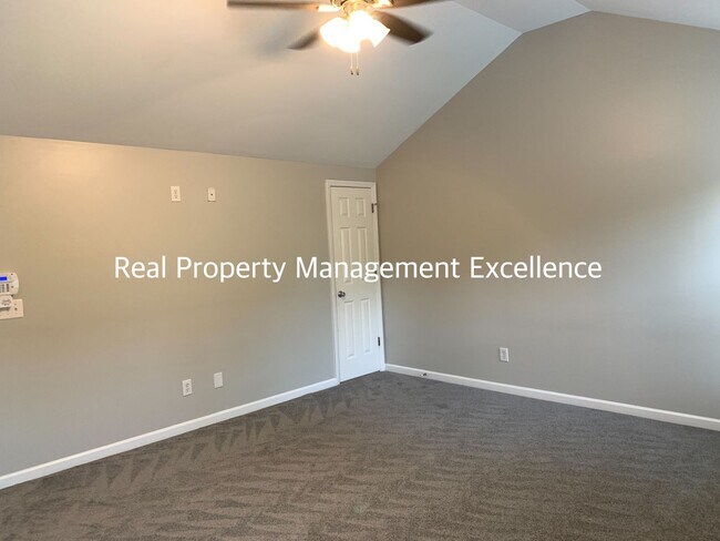 Building Photo - Amazingly Spacious Residence, Available In...