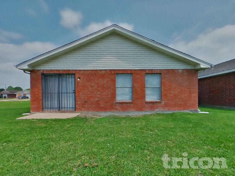 Building Photo - 3239 Kelling St
