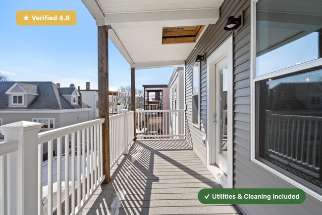 Building Photo - Furnished Bedroom with Private Bath in East Boston