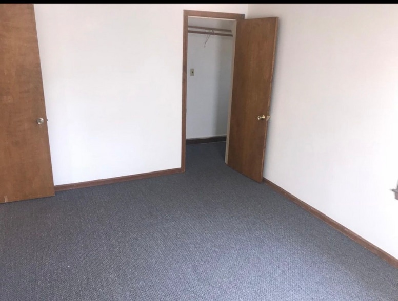 Building Photo - 504 Parkwood St