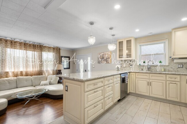 Building Photo - 426 Jefferson St