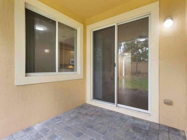 Building Photo - 4325 Berkshire Wharf Dr