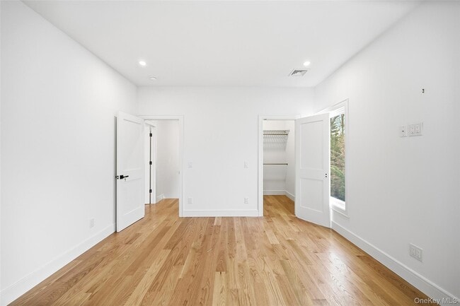 Building Photo - 67 Paulding Ln