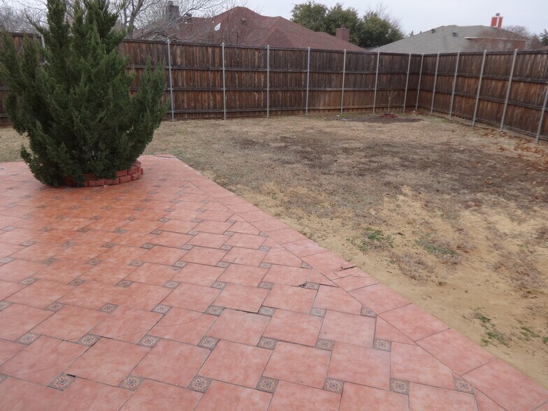 Building Photo - 1809 Mapleleaf Dr