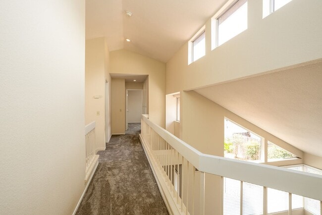 Building Photo - Beautiful Home In Coveted Rancho Del Oro!