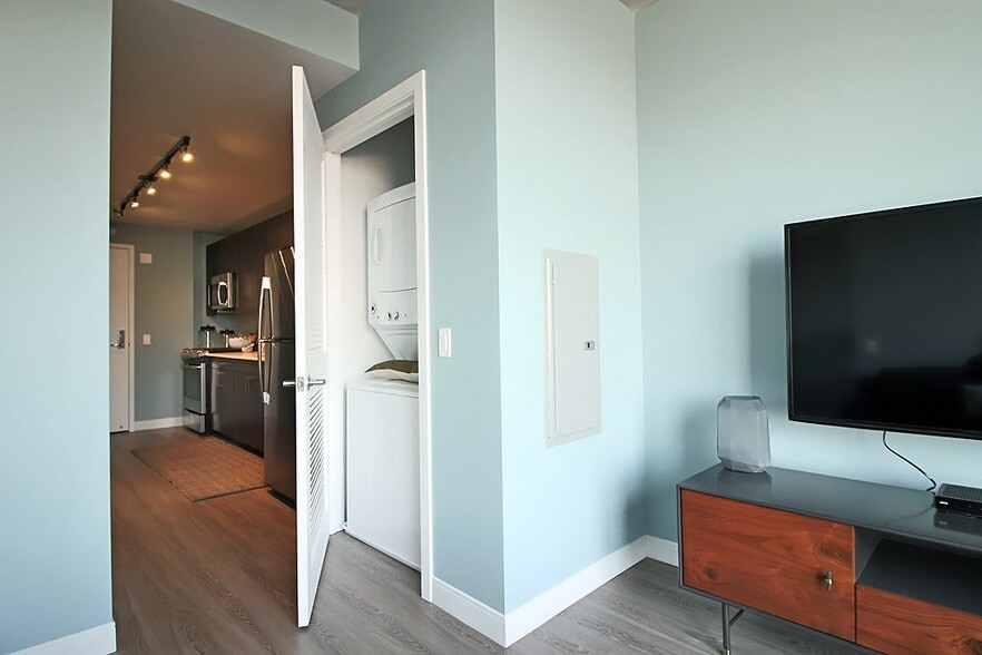 Building Photo - 730 N Morgan St