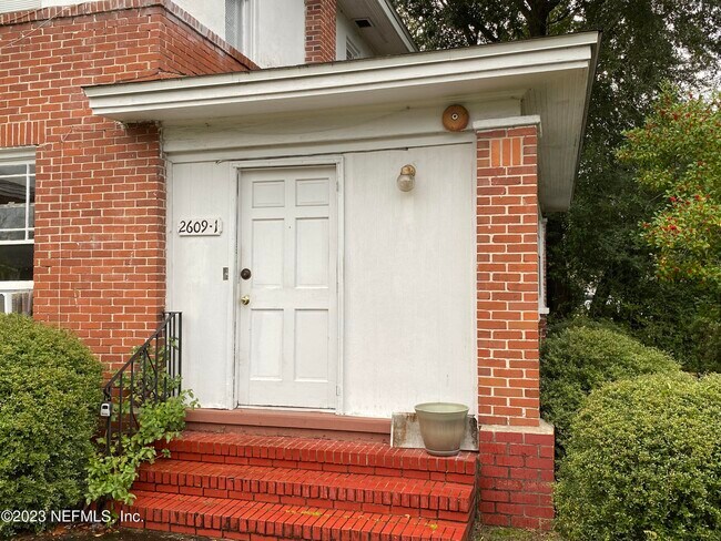 Building Photo - 2609 Post St