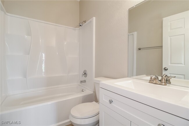 Building Photo - 4510 6th St W