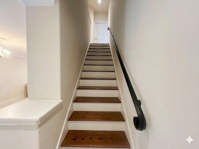 Building Photo - 12707 Boheme Dr