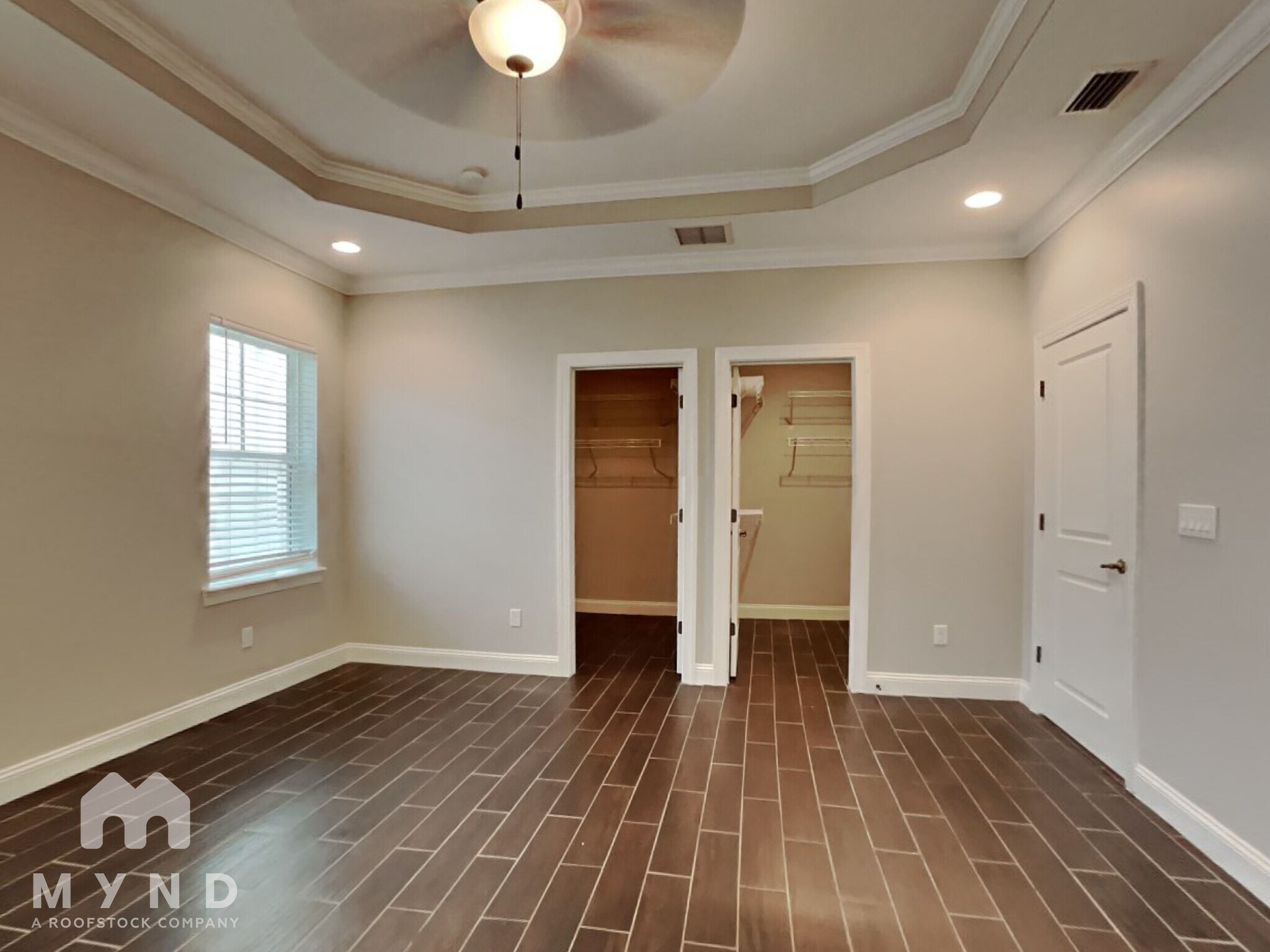 Building Photo - 3520 Hawthorn Way