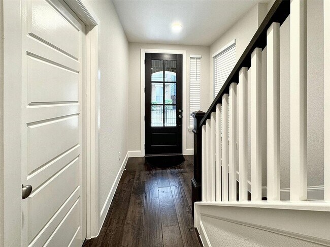 Building Photo - 1367 Branchwood Pl
