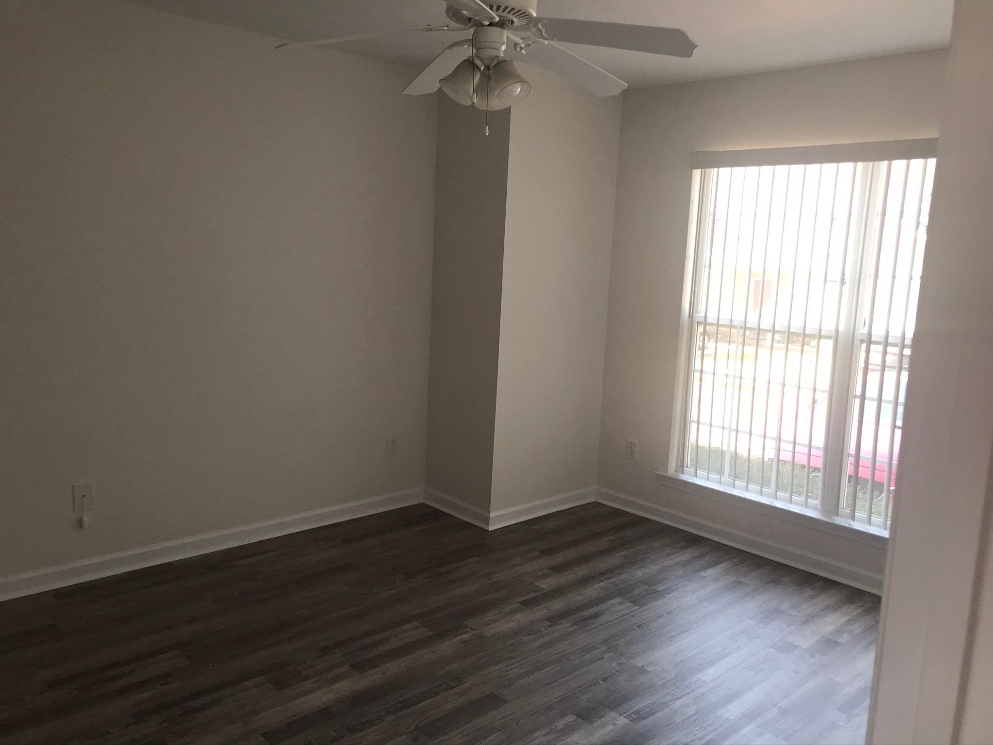 Building Photo - 2018 Reserve Ln