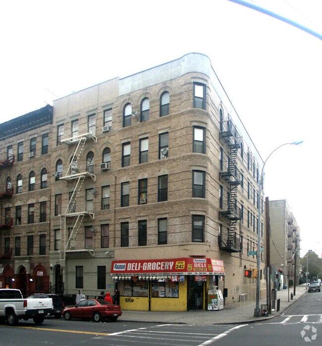Primary Photo - 325 Cypress Ave