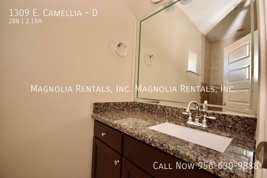 Building Photo - 1309 E. Camellia-D