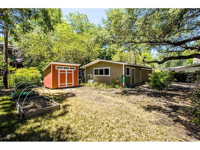 Building Photo - 2311 Westforest Dr