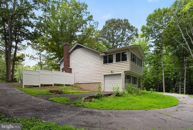 Building Photo - 4104 Green Spring St