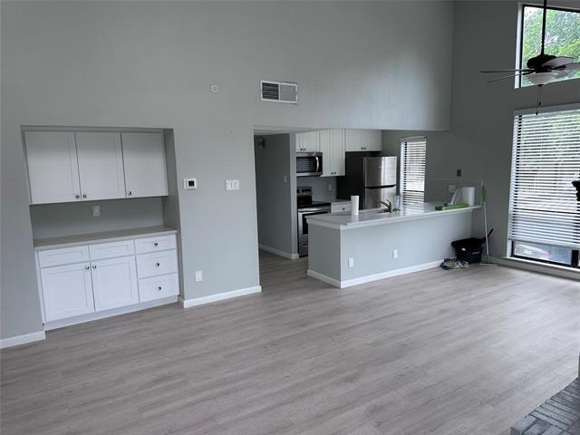 Building Photo - 7522 Holly Hill Dr