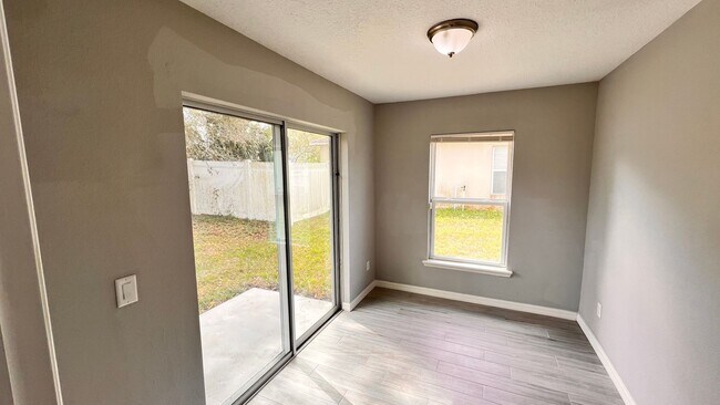 Building Photo - BEAUTIFUL 3/2 w/ office HOME in Deltona!