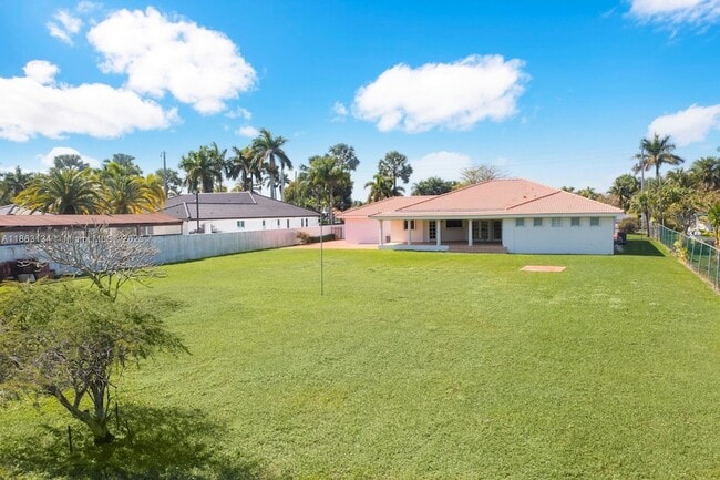 Building Photo - 161 SW 129th Ave