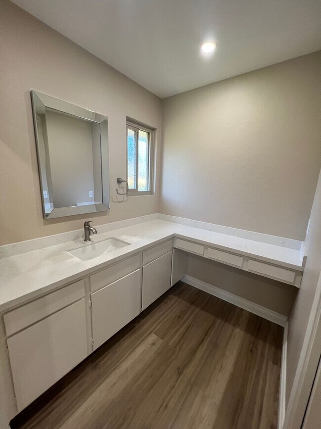 Building Photo - The Popular El Dorado model updated in Leisure Village