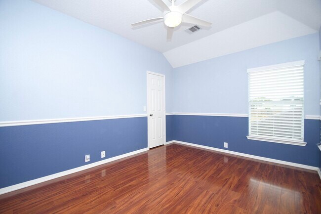 Building Photo - 6223 Presidio Canyon Dr