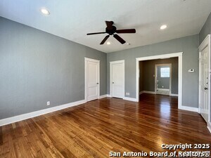 Building Photo - 1535 W Woodlawn Ave
