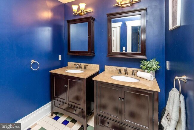 Building Photo - 24 Camelia Ct