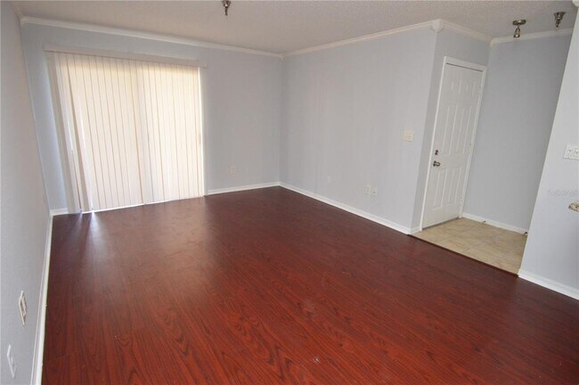 Building Photo - 10265 Gandy Blvd N