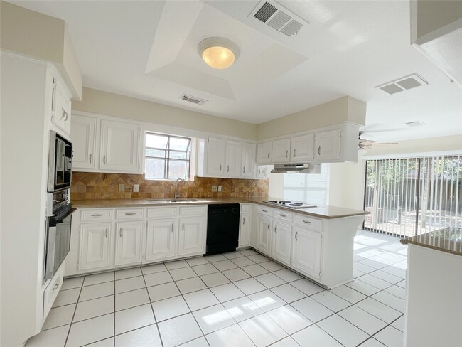 Building Photo - 6518 Tico Dr