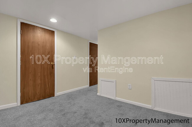 Building Photo - 171 Glenkirk Dr