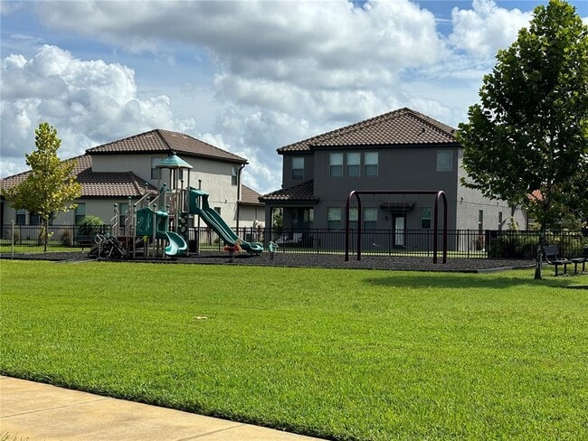 Building Photo - 174 Verde Way