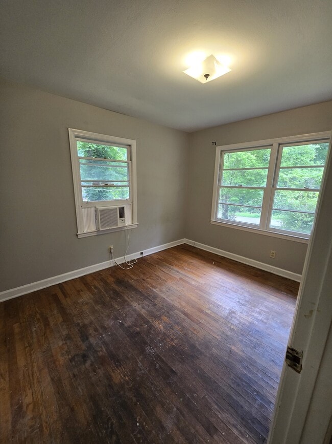 Building Photo - 412 Beechwood Cir