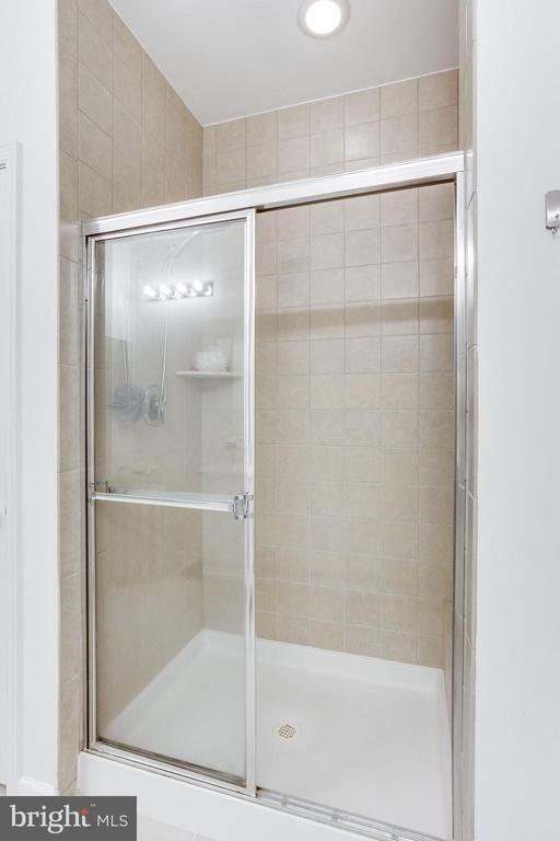 Building Photo - 44386 Adare Manor Square