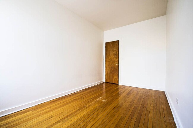 Building Photo - 7417-25 S Phillips 2444 E 74th Place Chicago, IL 60649