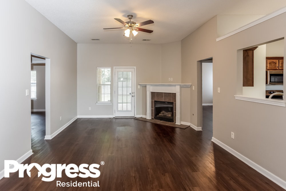 Building Photo - 7158 Crape Myrtle Dr