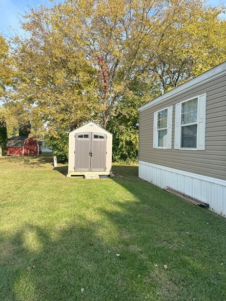 Building Photo - 2331 Wellington Green Dr