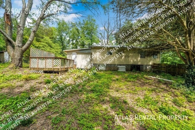 Building Photo - 2590 Clayton St