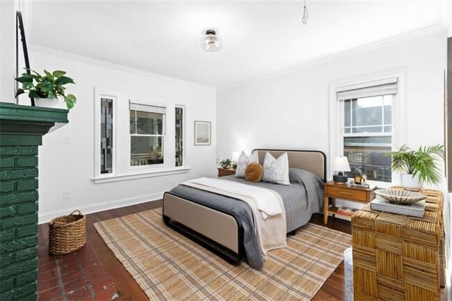 Building Photo - 987 Alloway Pl SE