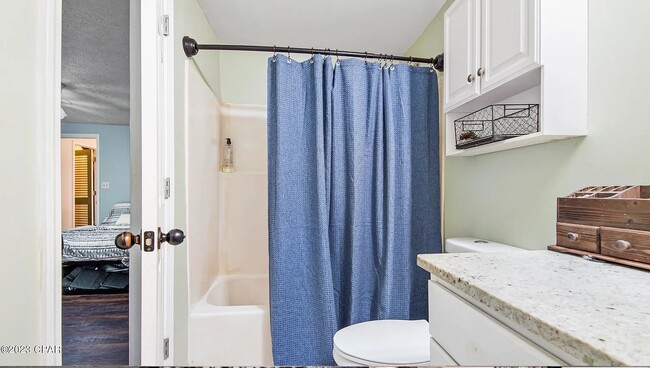 Second master bathroom - 3710 W 17th St