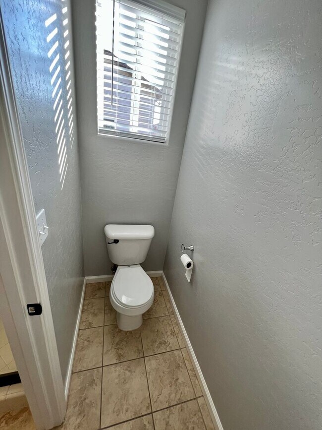 Building Photo - Gated AVALON--