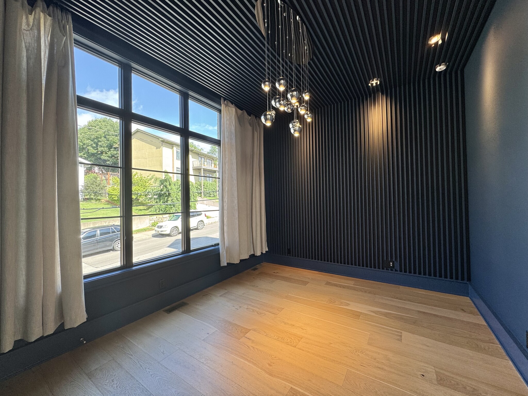 Building Photo - 2109 Belleview Ave
