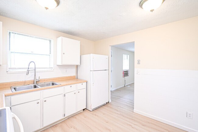 Building Photo - 6171 Little Creek Ct