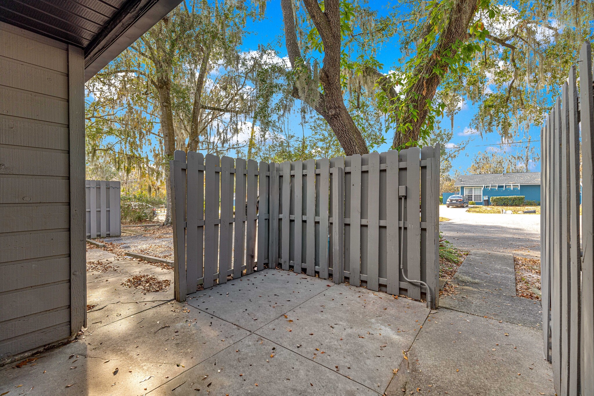 Building Photo - 4151 SE 22nd Ave