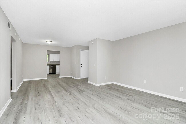 Building Photo - 3240 Heathstead Place