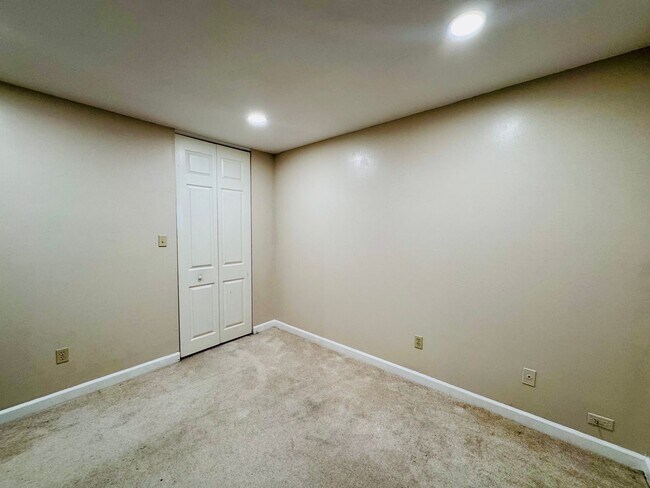 Building Photo - Conveniently located near Langley Air Force Base!
