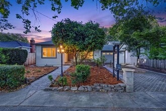 Building Photo - 333 Madrone St