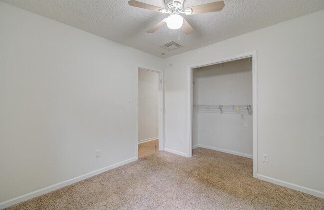Building Photo - 11123 Wild Goose Dr