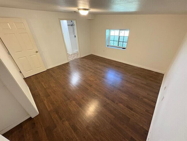 Building Photo - 5213 Tucker Hill Ln