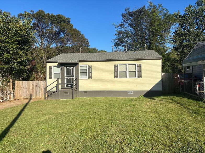 Building Photo - 4436 Ryan St